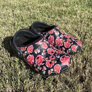 Floral Crocs M6/W6